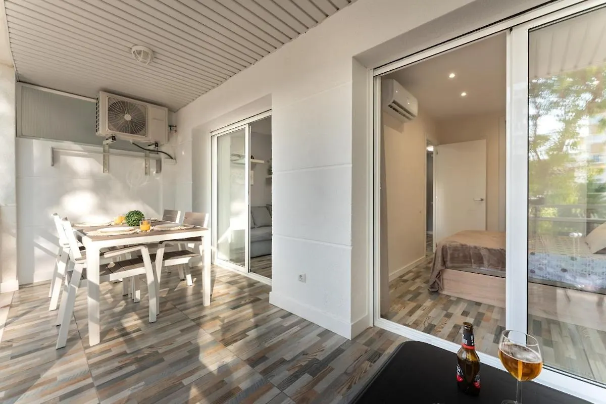 Salouroyalcenterpoolrelax2Bedportaventuraaa12 Lägenhet Salou