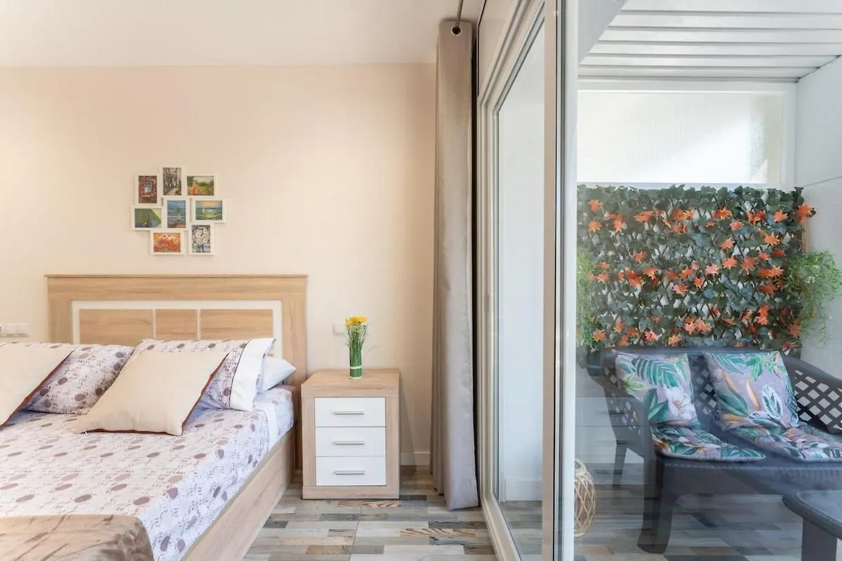 Ferienwohnung Salouroyalcenterpoolrelax2Bedportaventuraaa12 0*, Salou Spanien