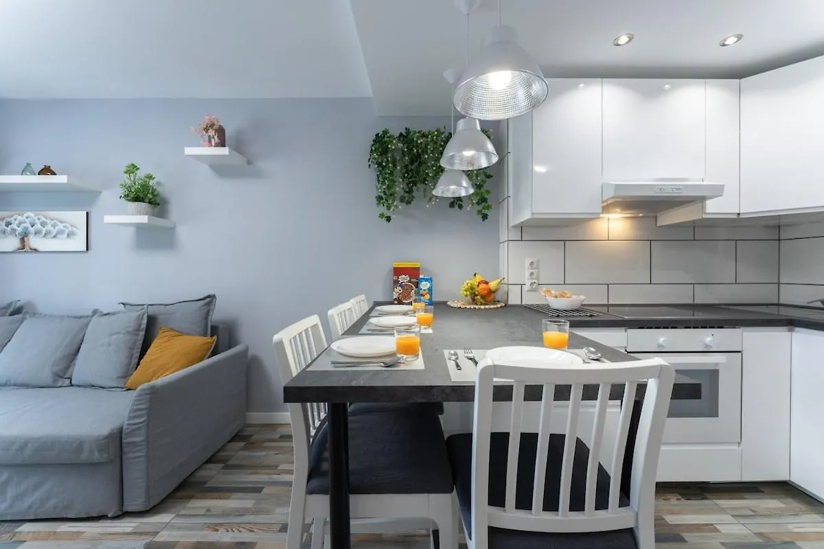Ferienwohnung Salouroyalcenterpoolrelax2Bedportaventuraaa12 0*, Salou